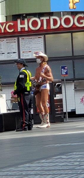 Naked Cowboy 