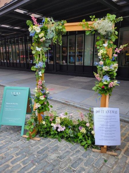 Floral frame as a photo op