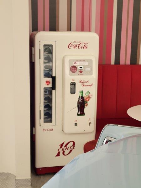 VIntage Coca Cola machine