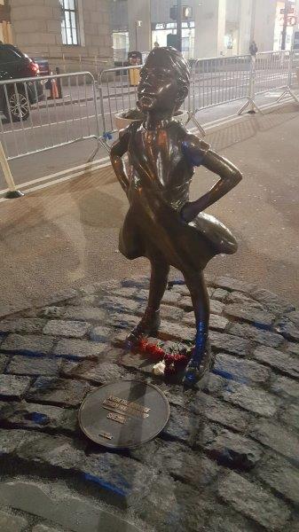 Fearless Girl in Bowling Green 