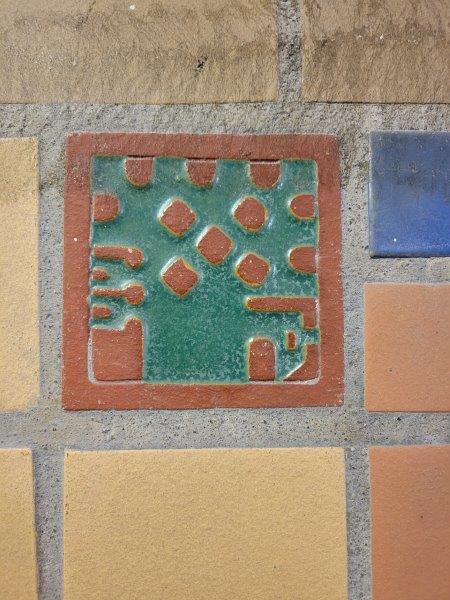 Decorative elements in the art deco tunnel