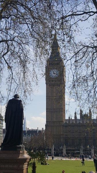 London to New York time difference - picture of Big Ben in London