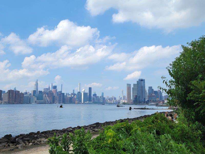 5 Boroughs of New York - View of Manhattan Skyline from Williamsburg in Brooklyn