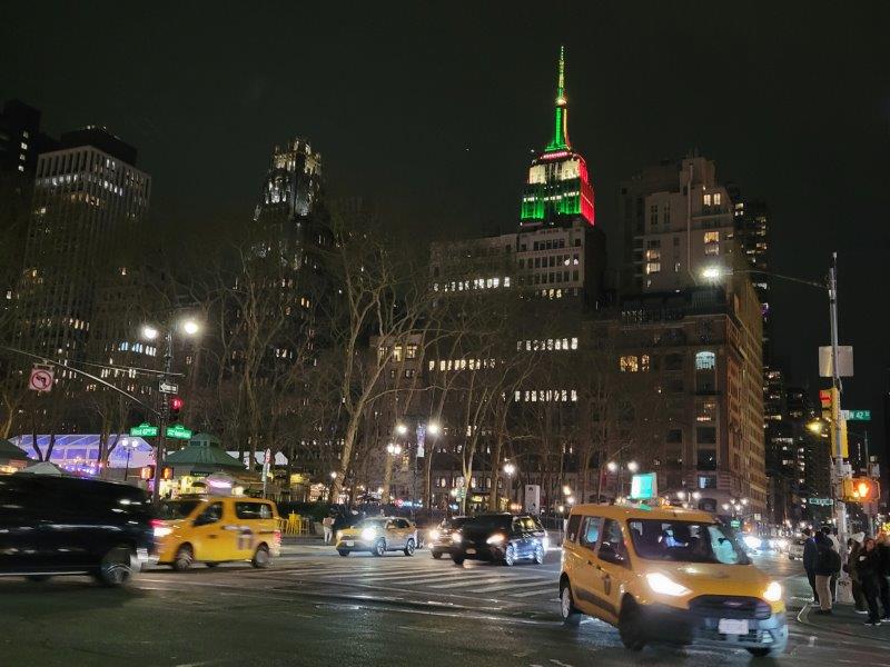 Traffic on NYC Streets with Empire State Buildling in the background