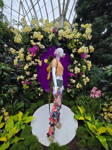 Mannequin with orchid pants